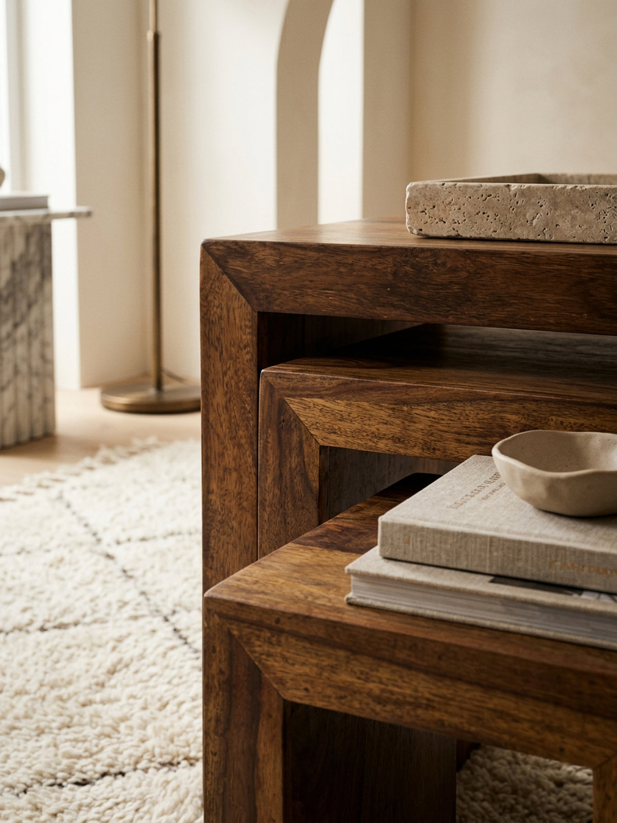 Satztisch Set_ 3-teilig_ Massivholz_ platzsparend_ handgefertigt_ 45x50x30 cm_ 37_5x37_5x28 cm_ 30x25x25 cm - KADIMA DESIGN_Farbe_ Braun_ Größe_ 50x30x45 cm_