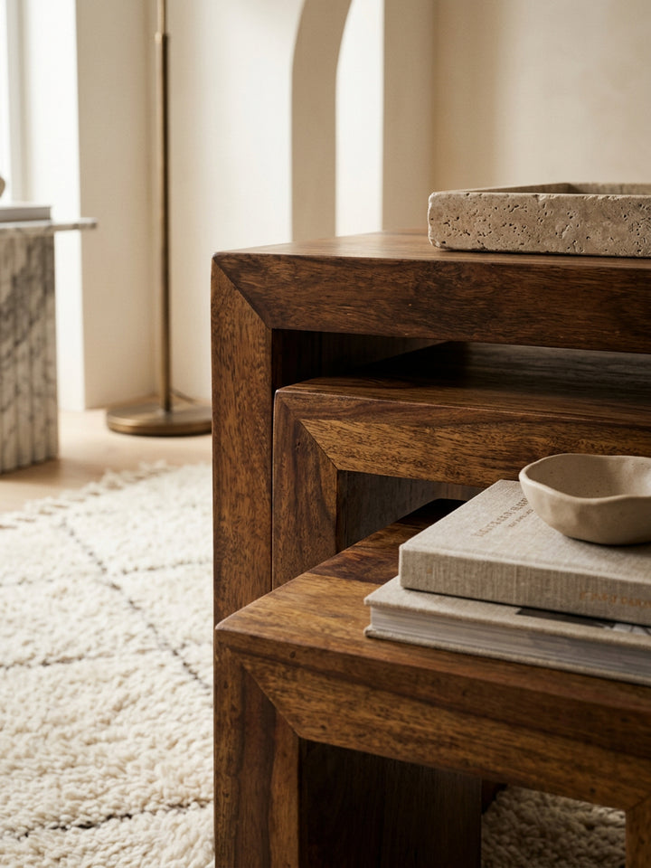 Satztisch Set_ 3-teilig_ Massivholz_ platzsparend_ handgefertigt_ 45x50x30 cm_ 37_5x37_5x28 cm_ 30x25x25 cm - KADIMA DESIGN_Farbe_ Braun_ Größe_ 50x30x50 cm_