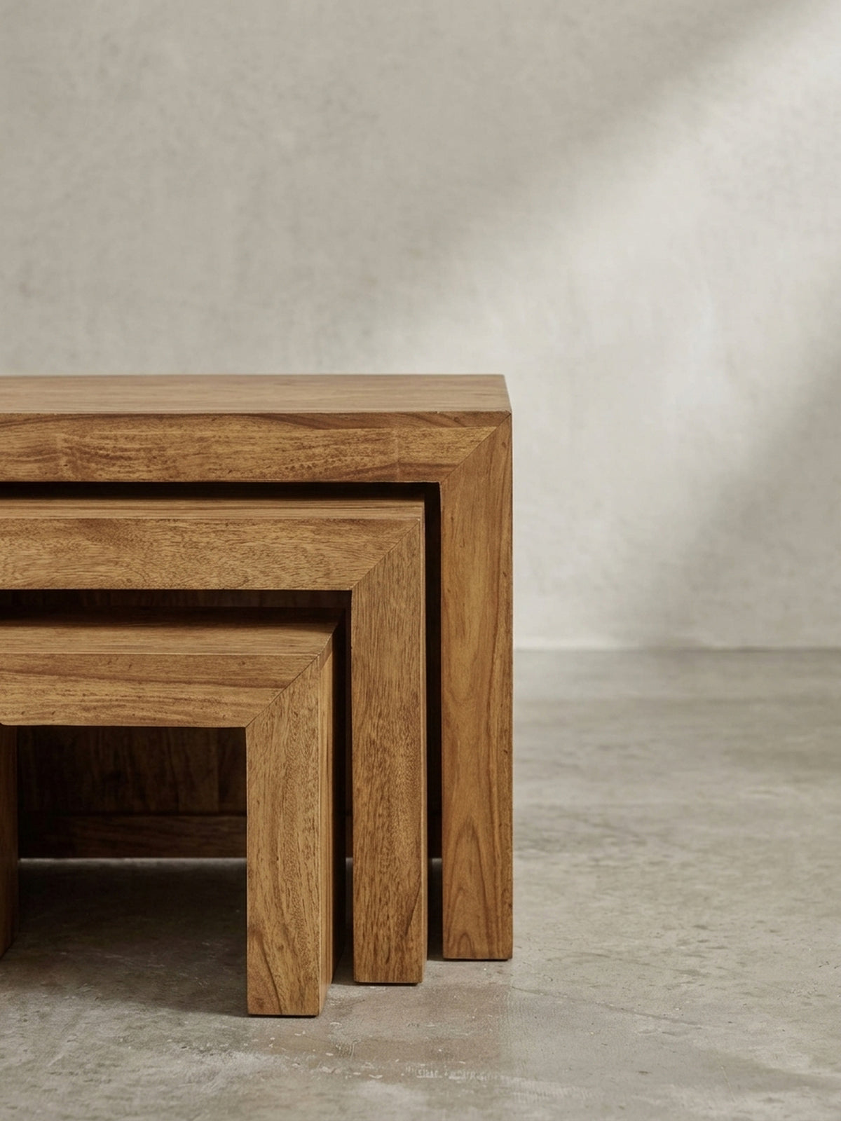 Satztische Akazie massiv braun 30x45x50 cm robust langlebig Möbel Wohnen Design Einrichtung modern Premium Wohnzimmer Interior Zuhause hochwertig elegant stilvoll zeitgenössisch Qualität_