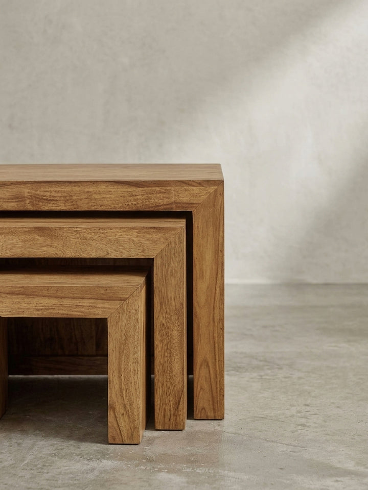 Satztische Akazie massiv braun 30x45x50 cm robust langlebig Möbel Wohnen Design Einrichtung modern Premium Wohnzimmer Interior Zuhause hochwertig elegant stilvoll zeitgenössisch Qualität_