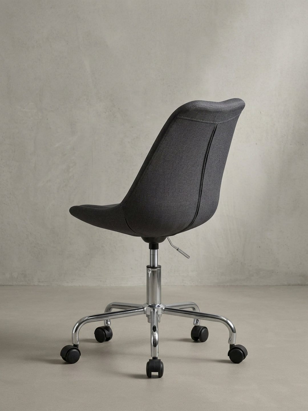 Bürostuhl Eiche Massivholz schwarz 65x65x94 cm robust langlebig mit Rollen und Drehfunktion Möbel Wohnen Design Einrichtung modern Premium Home Office Interior Zuhause Wohnzimmer hochwertig_