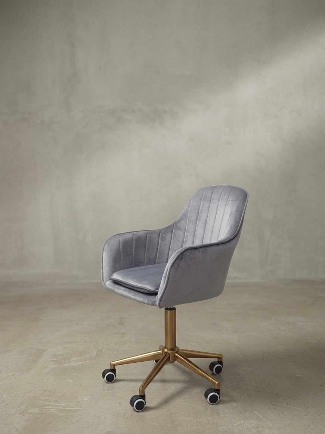 Bürostuhl 54x52x105 cm Samt grau mit Rollen und Höhenverstellung Möbel Design Wohnzimmer Esszimmer Schlafzimmer modern hochwertig elegant Home Office Wohnen Einrichtung Interior Zuhause_
