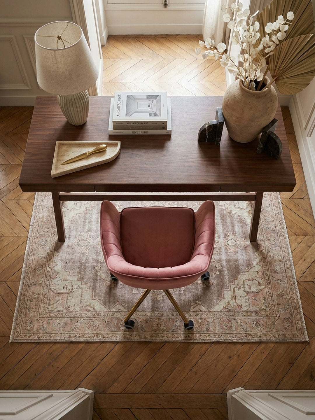 Bürostuhl Samt rosa 54x52x105 cm Wohnidee Home Office Einrichtungsidee stilvoll kombinieren mit Rollen und Höhenverstellung Design Möbel Inspiration Wohnen Interior Zuhause Wohnzimmer modern_