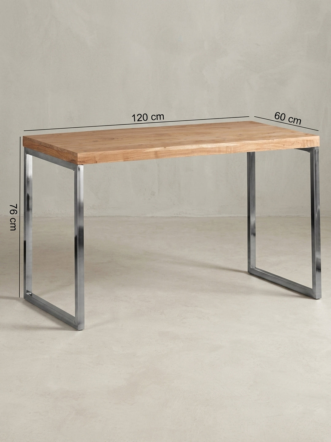 Detailansicht Schreibtisch aus honigfarbenem Akazie-Massivholz zeigt Verarbeitung und Materialqualität mit Handarbeit 60x120x76 cm_