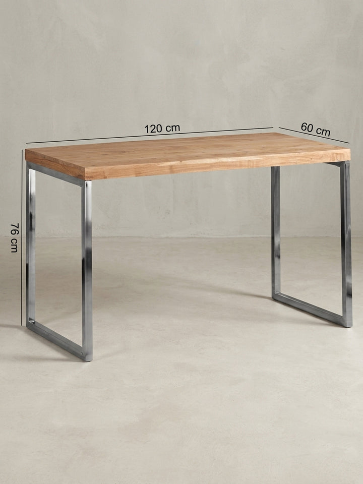 Detailansicht Schreibtisch aus honigfarbenem Akazie-Massivholz zeigt Verarbeitung und Materialqualität mit Handarbeit 60x120x76 cm_