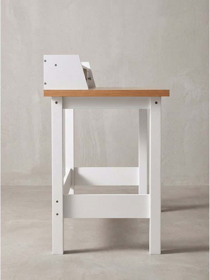 Profilansicht des 90 cm hohen Arbeitsplatzes verdeutlicht die proportionierte Tiefe von 53 cm für schmale oder kleine Räume_