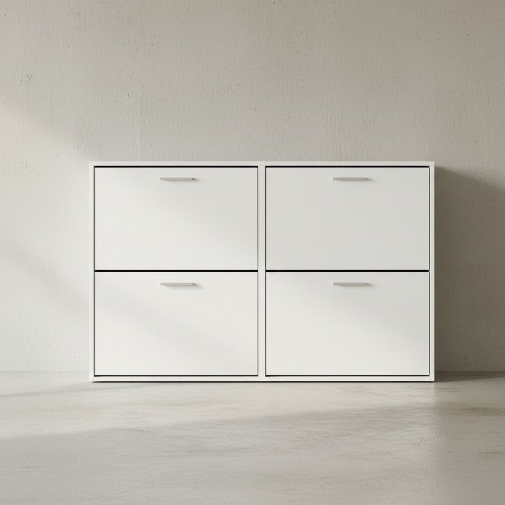 Schuhschrank NIDDA Holz_ Zeitloses Design_ große Ablagefläche_ 4 Klapptüren_ 8 Schuhablagen_ einfacher Aufbau - KADIMA DESIGN_Farbe_ Weiß_ Größe_ 120x24x81 cm_