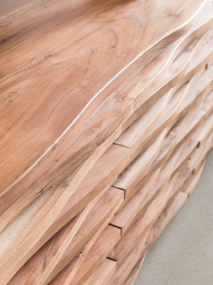 Technische Zeichnung des Sideboards mit exakten Maßangaben. Die Skizze visualisiert die Gesamtmaße (B: 160 cm, H: 75 cm, T: 43 cm) sowie die Innenmaße der Schübe und Stauraumfächer._