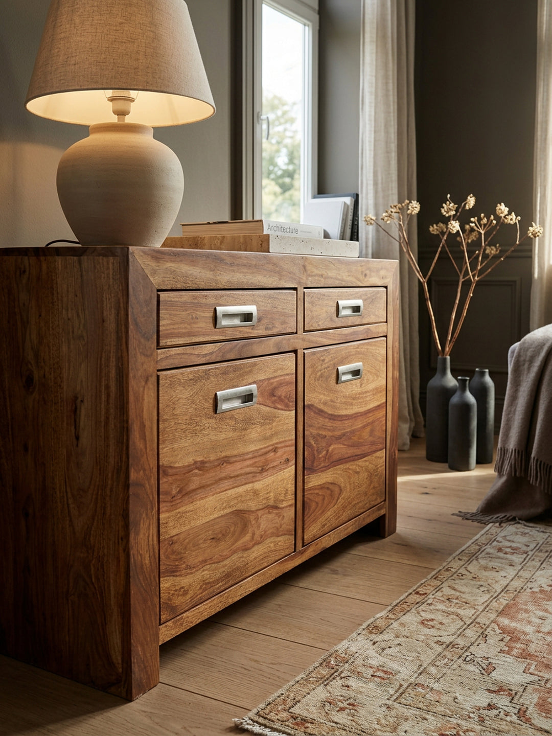 Massivholz Sideboard aus Sheesham_ 90 cm_ mit 2 Türen und Schubladen_ viel Stauraum_ ideal für Flur oder Wohnzimmer_ handgefertigt - KADIMA DESIGN_Größe_ 90x40x70 cm_