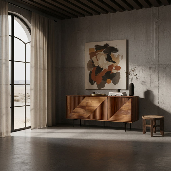 Massivholz Anrichte mit auffälliger Frontstruktur im Wohnzimmer – Möbel online bei Kadima Design_