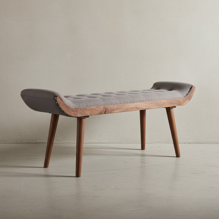 Sitzbank aus Massivholz und Leder/Stoff_ Chesterfield-Muster_ 125x50x38 cm_ Lederpolsterung_ Massivholzbeine - KADIMA DESIGN_Farbe_ Beige_ Material_ Stoff_ Größe_ 125x38x50 cm_