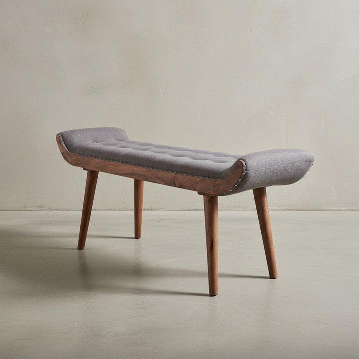 Sitzbank aus Massivholz und Leder/Stoff_ Chesterfield-Muster_ 125x50x38 cm_ Lederpolsterung_ Massivholzbeine - KADIMA DESIGN_Farbe_ Beige_ Material_ Stoff_ Größe_ 125x38x50 cm_