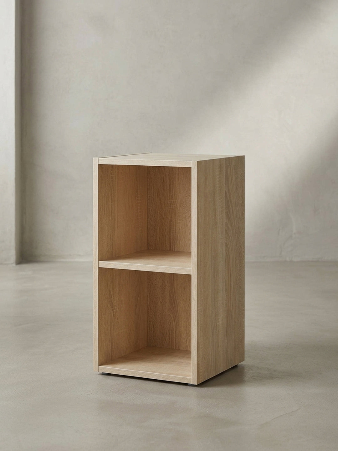 Rückseite des stabilen Standregals 30x30x60 cm mit geschlossener Rückwand und sauber verarbeiteten, geradlinigen Kanten._