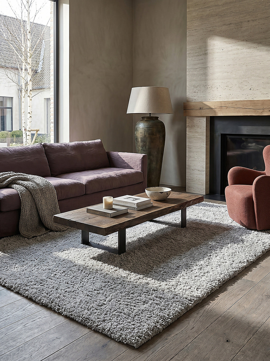 Teppich Grau rechteckig im modernen Wohnzimmer_
