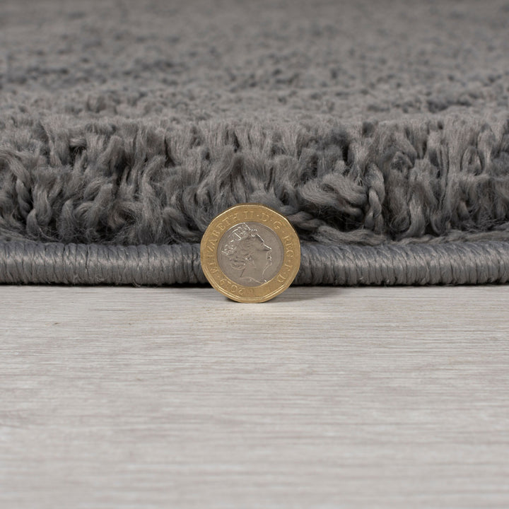 Strapazierfähiger und Kuscheliger Hochflor-Teppich LYNE von Kadima Design_Anthrazit_#sku_BARK503119375044#