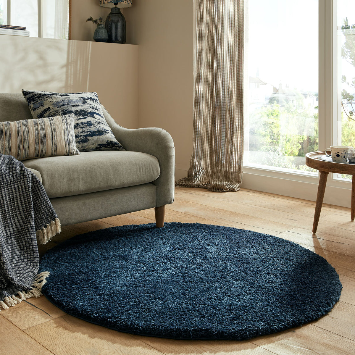 Strapazierfähiger und kuscheliger Hochflor-Teppich_Blau_Rund_