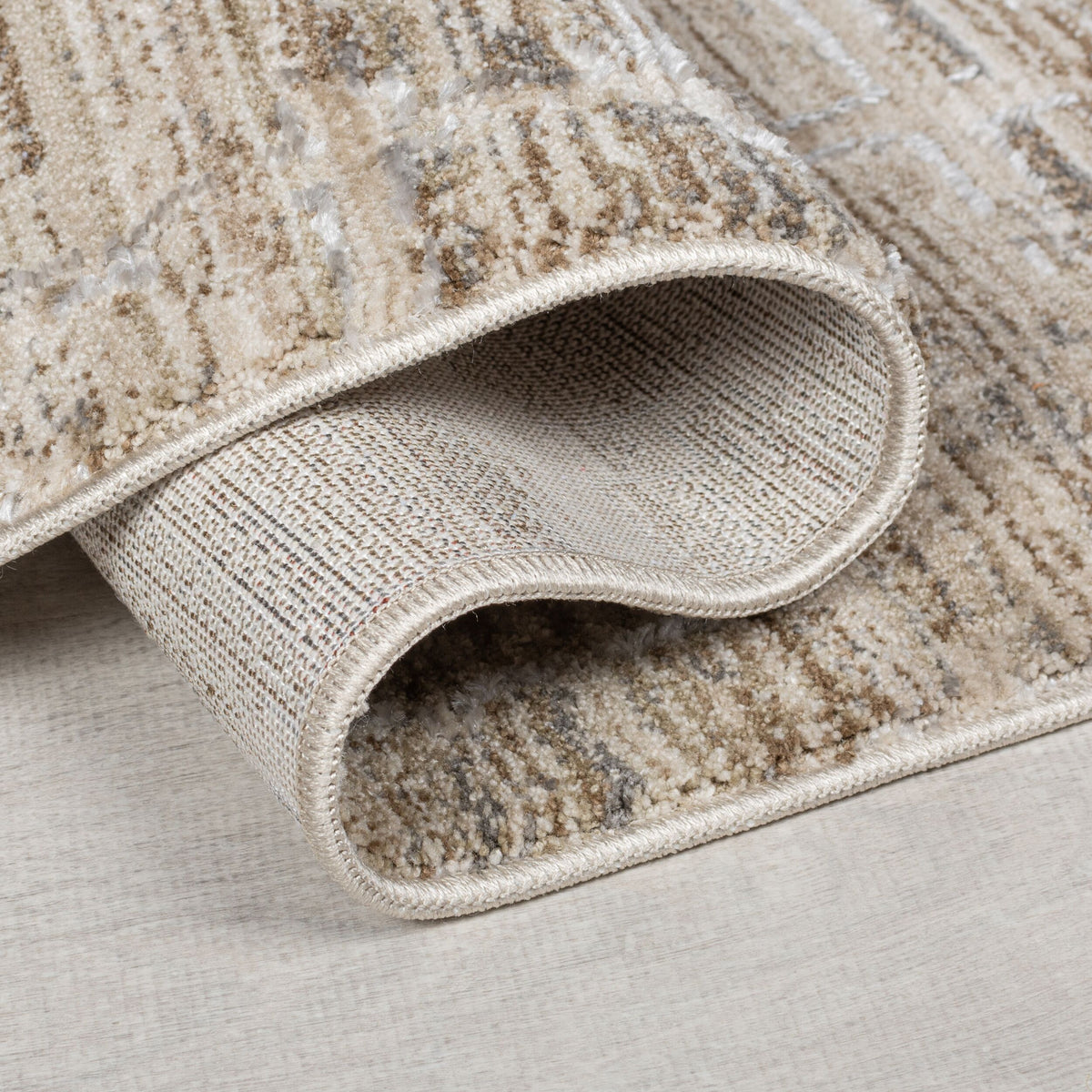 Teppich Backstein-Struktur Taupe-Beige Kurzflor Kante Rückseite Detail Rechteckig