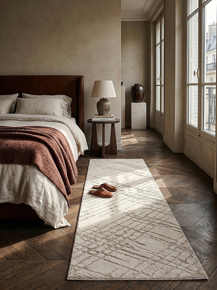 Teppich Creme Läufer im Wohnzimmer mit Couchtisch und Wohnaccessoires Wohnidee skandinavisch modern_