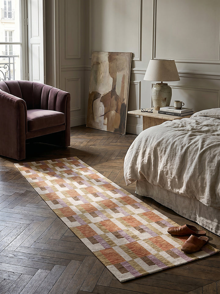 Teppich Orange-Natur Läufer im Wohnzimmer mit Couchtisch und Wohnaccessoires Wohnidee skandinavisch modern_