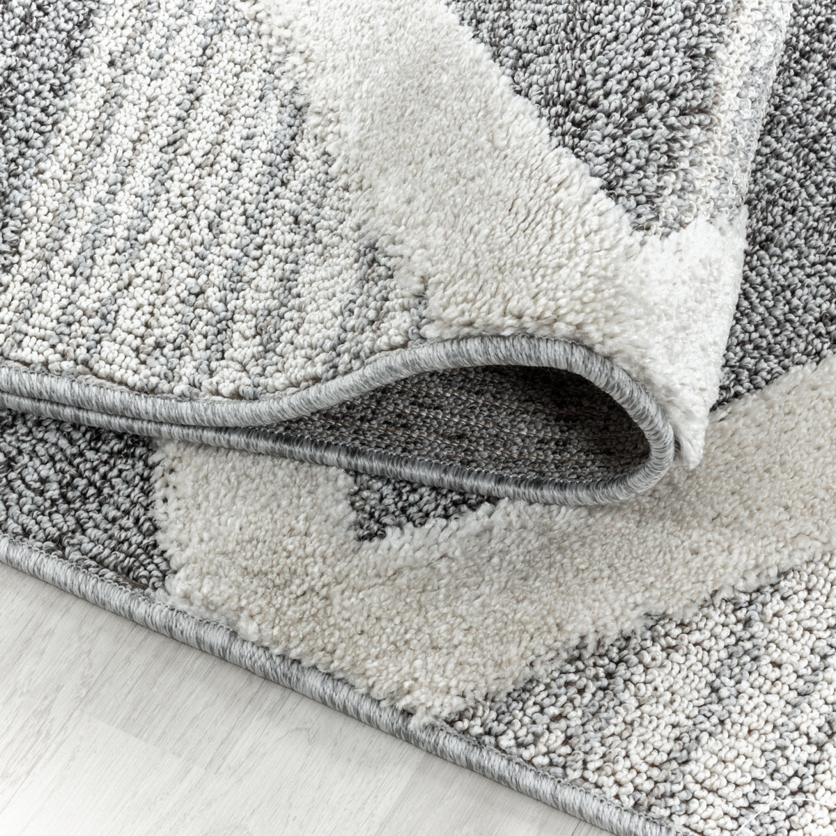 3D Hochflor-Teppich Dreiecks-Streifen – Waschbar | Grafischer Hoch-Tief-Effekt | 2,00 cm Florhöhe für Wohnkomfort – Ansicht 6