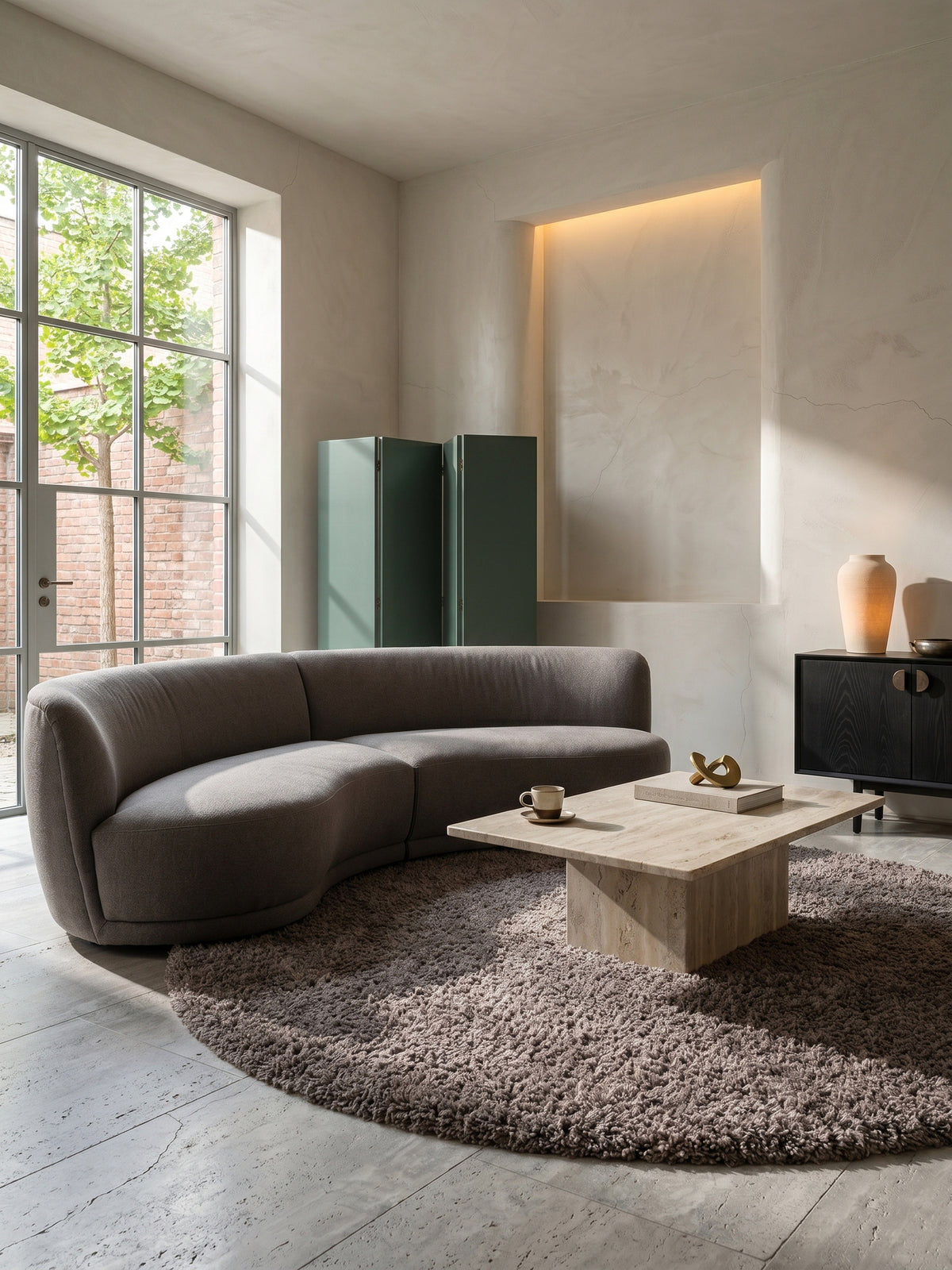 Teppich Taupe rund gemütliche Wohnszene_