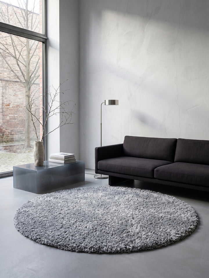 Teppich Hellgrau rund Editorial Styling_