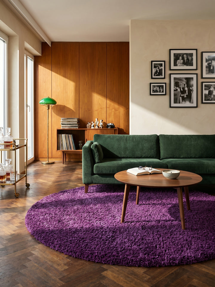 Teppich Lila rund im modernen Wohnzimmer_