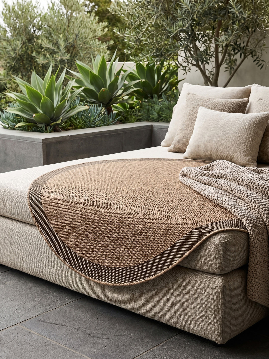 Teppich Beige rund Wohnaccessoire Deko_