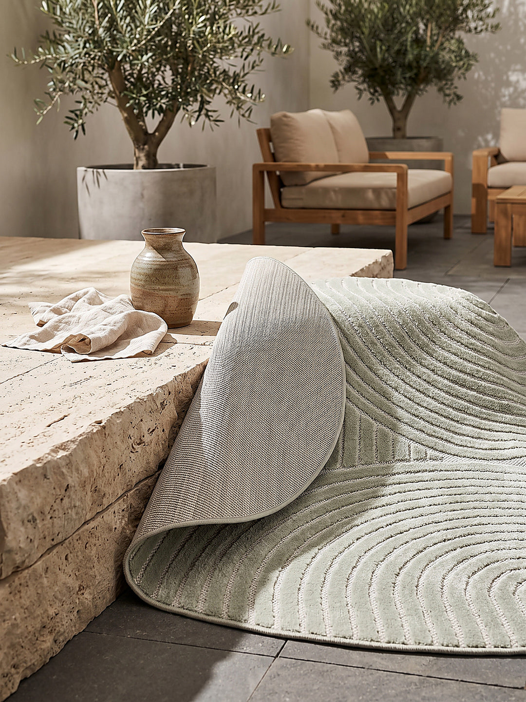 Teppich Salbeigrün rund Editorial Styling_