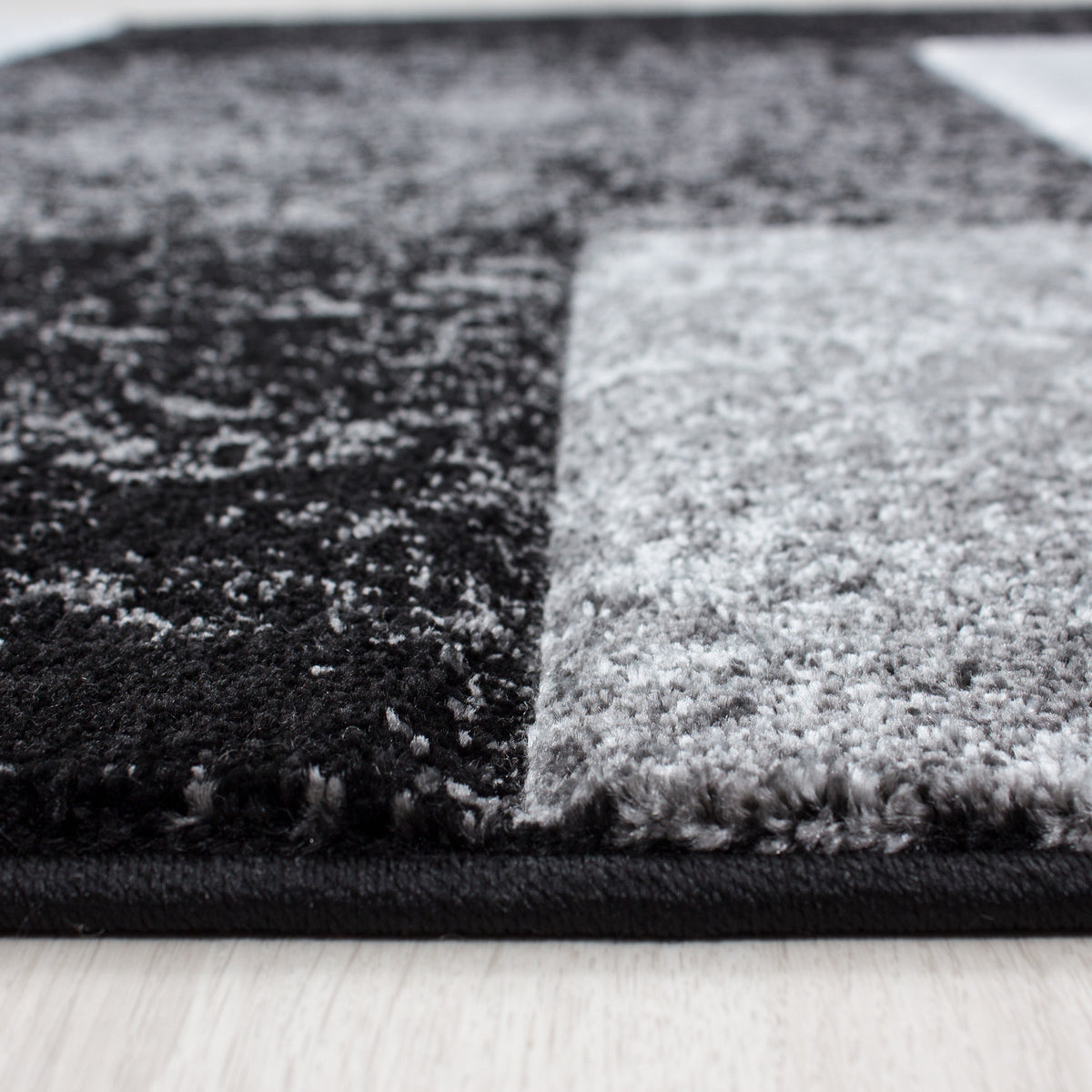 Kurzflor-Teppich Karofelder – Waschbar | Großflächiges Karo-Design | Frisée-Garn für Lebendige Textur – Ansicht 22