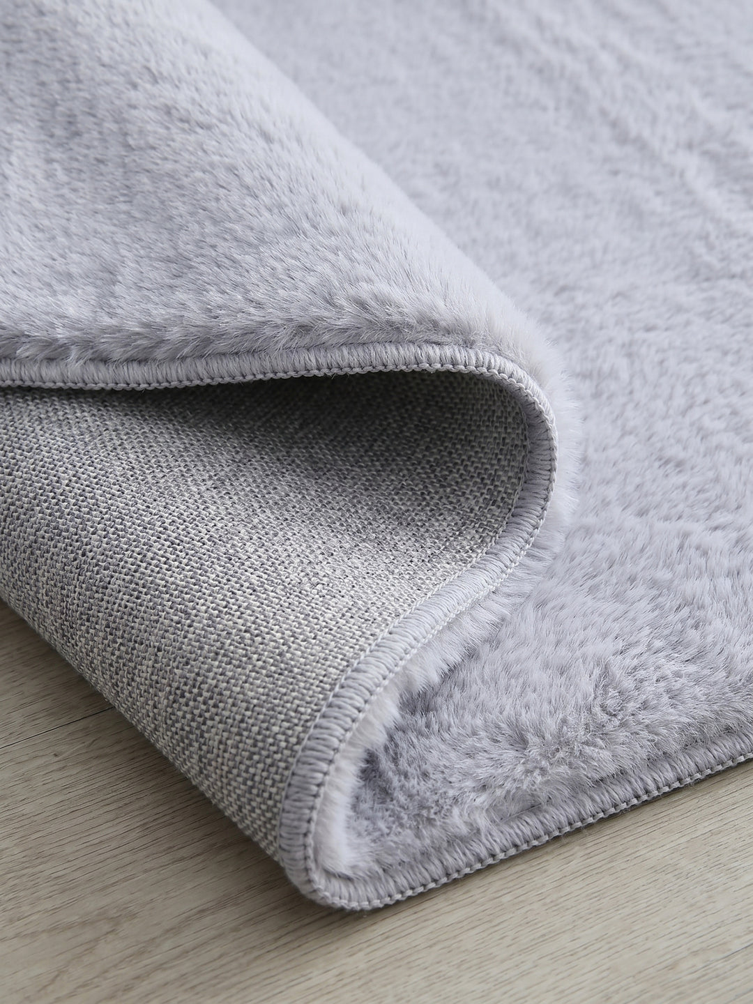 Teppich Silver Kante Verarbeitung_