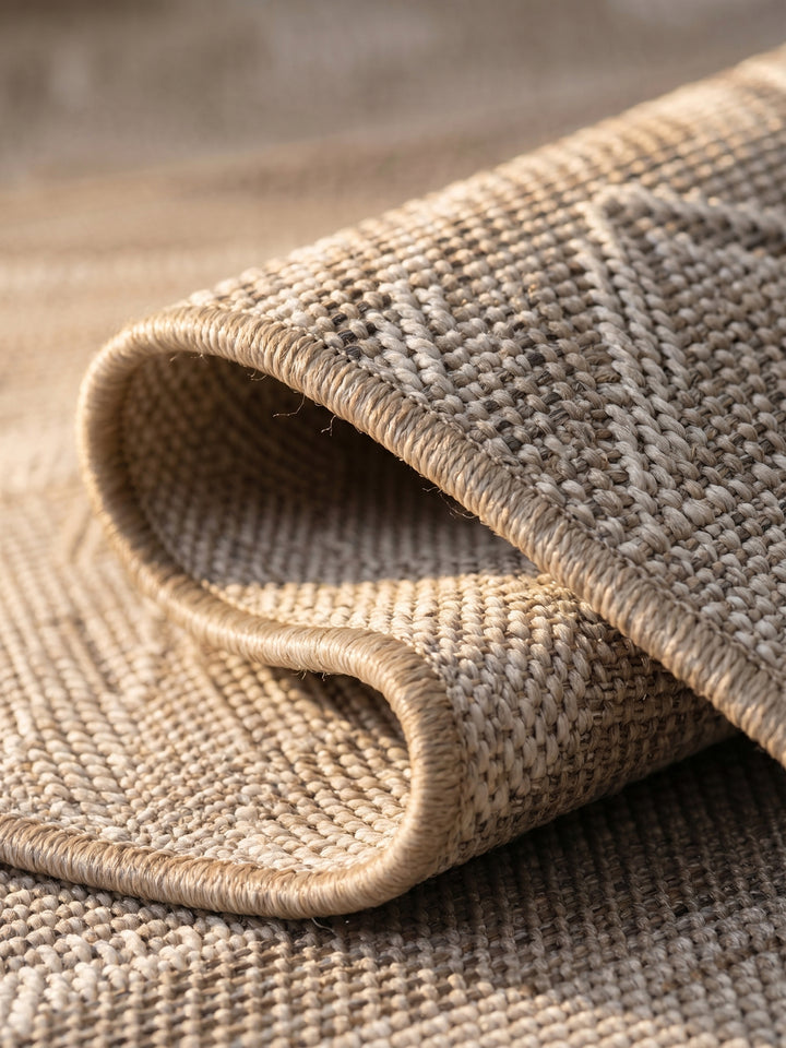 Teppich Beige rund Kante Rückseite_