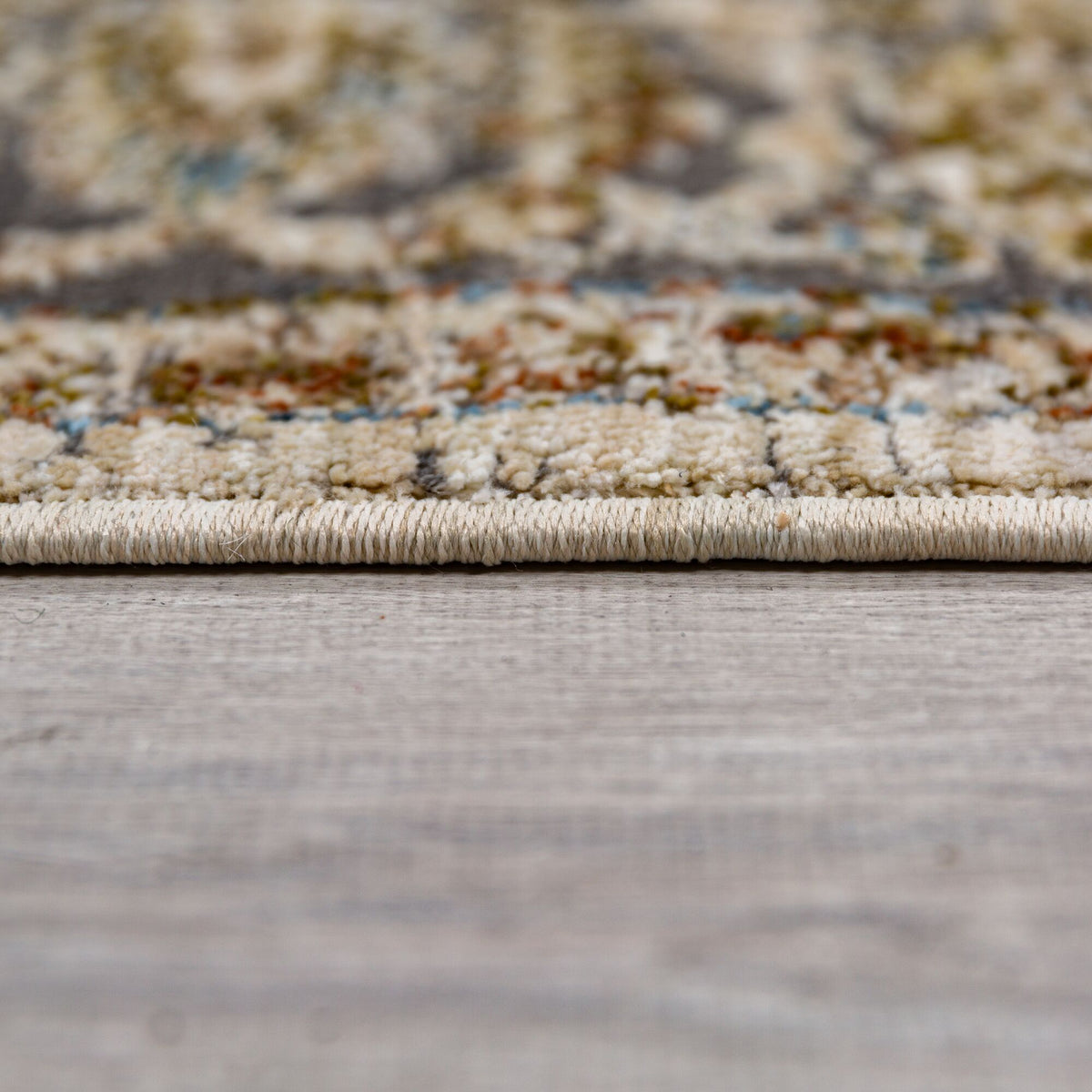 Teppich Vintage-Stil  - Traditionelles Bordürendesign  - Aus recyceltem Polyester  - Fußbodenheizung geeignet_Läufer_