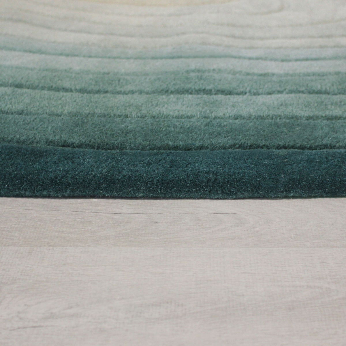 Teppich Wolle  - Organisch geformt  - Ombre Design  - Handgefertigt  - Mit Hoch-Tief-Flor-Effekt_Oval_