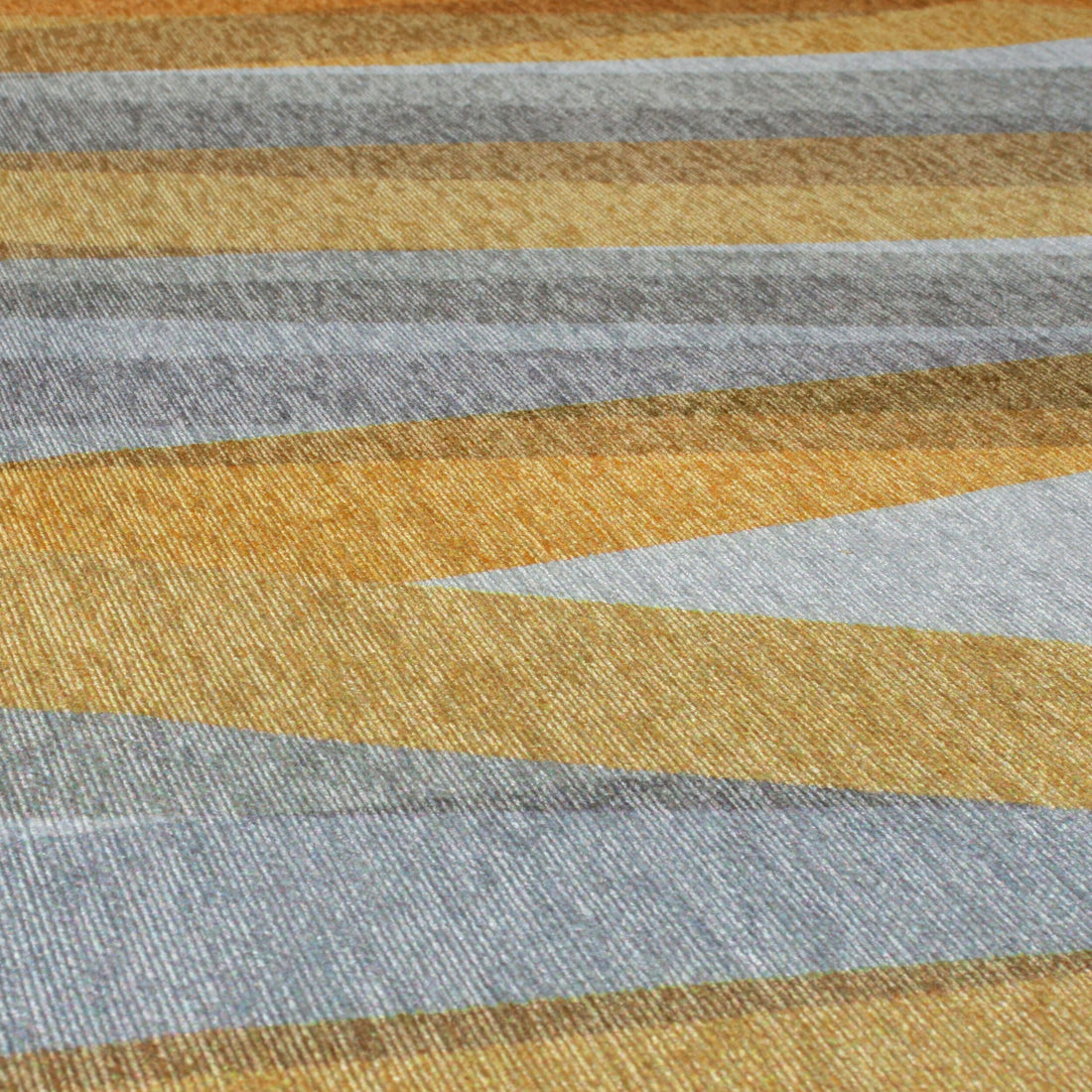 Teppich Streifen-Dreieck Gelb-Grau-Orange Flor Nahaufnahme modern Rechteckig