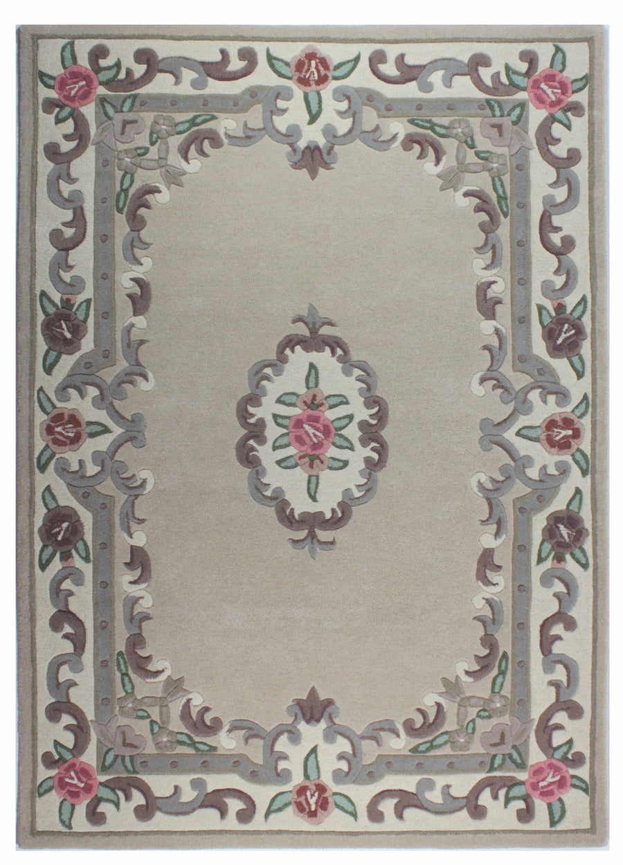 Traditioneller Wollteppich BEAULY mit Handgeschnitzten Details von Kadima Design_Braun-Beige_