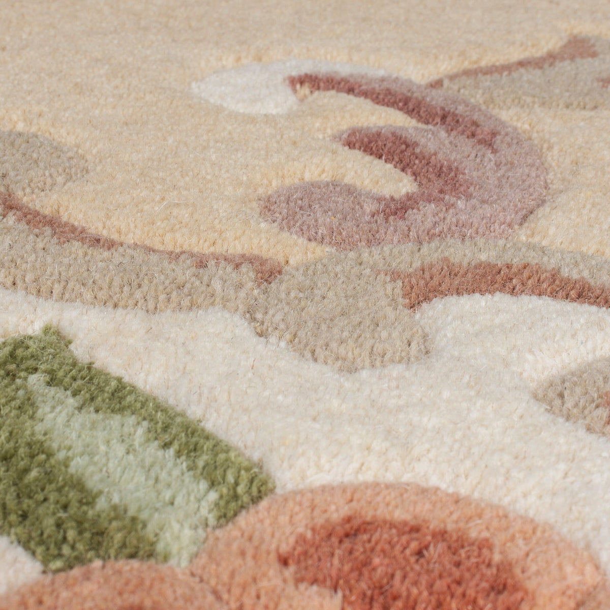 Traditioneller Wollteppich mit handgeschnitzten Details_Braun-Beige_Rechteckig_