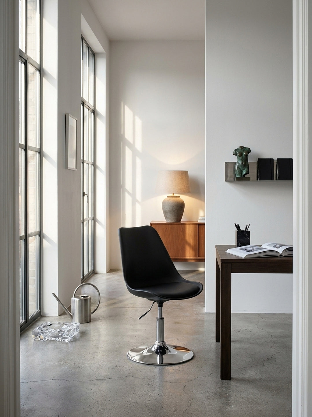 Bürostuhl Kunstleder schwarz 46x46x88 cm in modernem Home Office Einrichtung Design Möbel mit Höhenverstellung hochwertig modern stilvoll einrichten Wohnen Interior Zuhause Wohnzimmer_