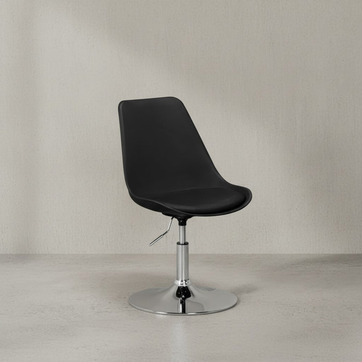 Trompetenstuhl mit Kunstlederbezug_ drehbar_ 110 kg Belastbarkeit_ chrom-finish Metallkonstruktion - KADIMA DESIGN_Farbe_ Schwarz_ Material_ Kunstleder_ Größe_ 46x46x88 cm_