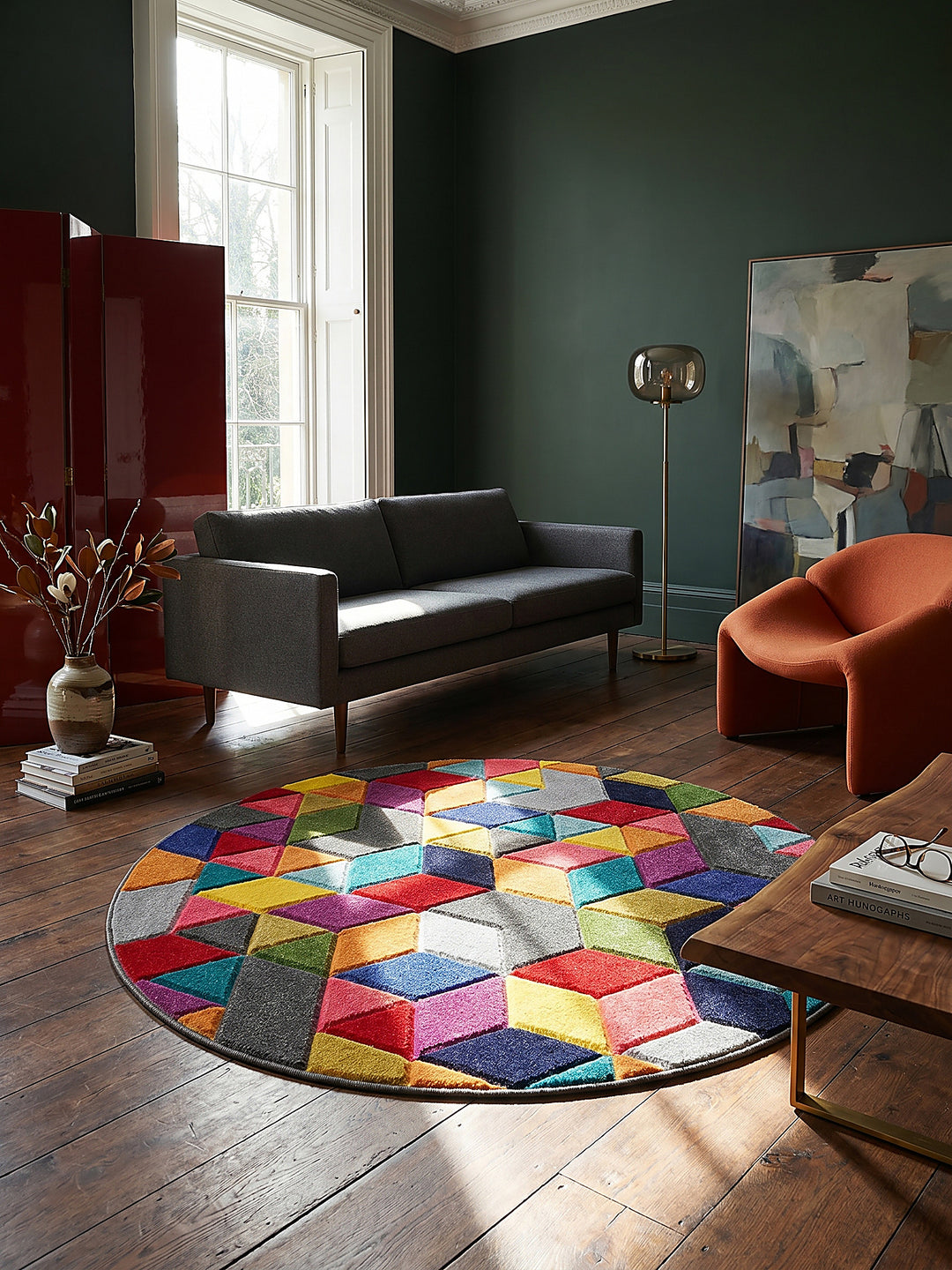 Teppich rund im modernen Wohnzimmer_