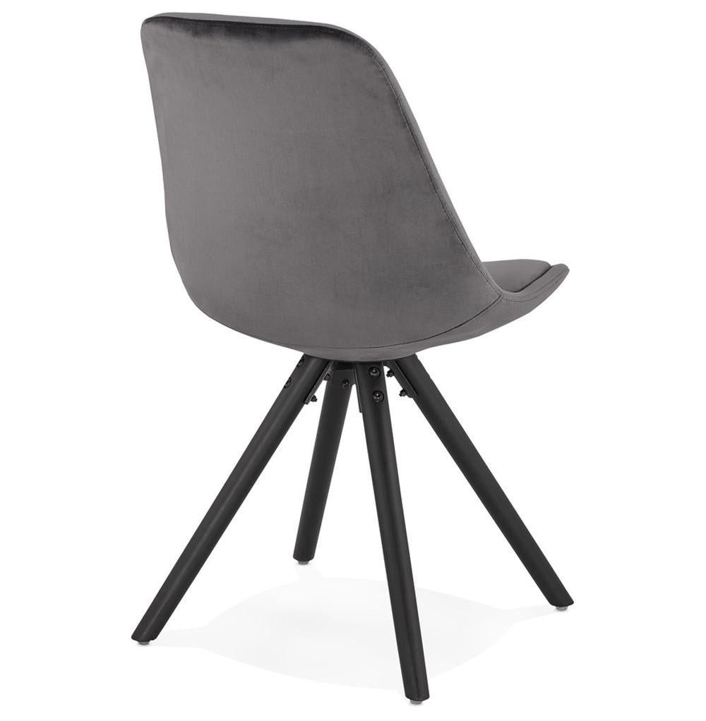 Küchenstuhl in Grau - schwarzes Gestell und hohe Rückenlehne für besten Sitzkomfort von Kadima Design_