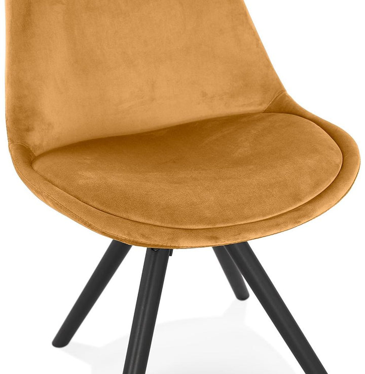 Esszimmerstuhl Senfgelb - ergonomische Form mit schwarzem Gestell von Kadima Design_