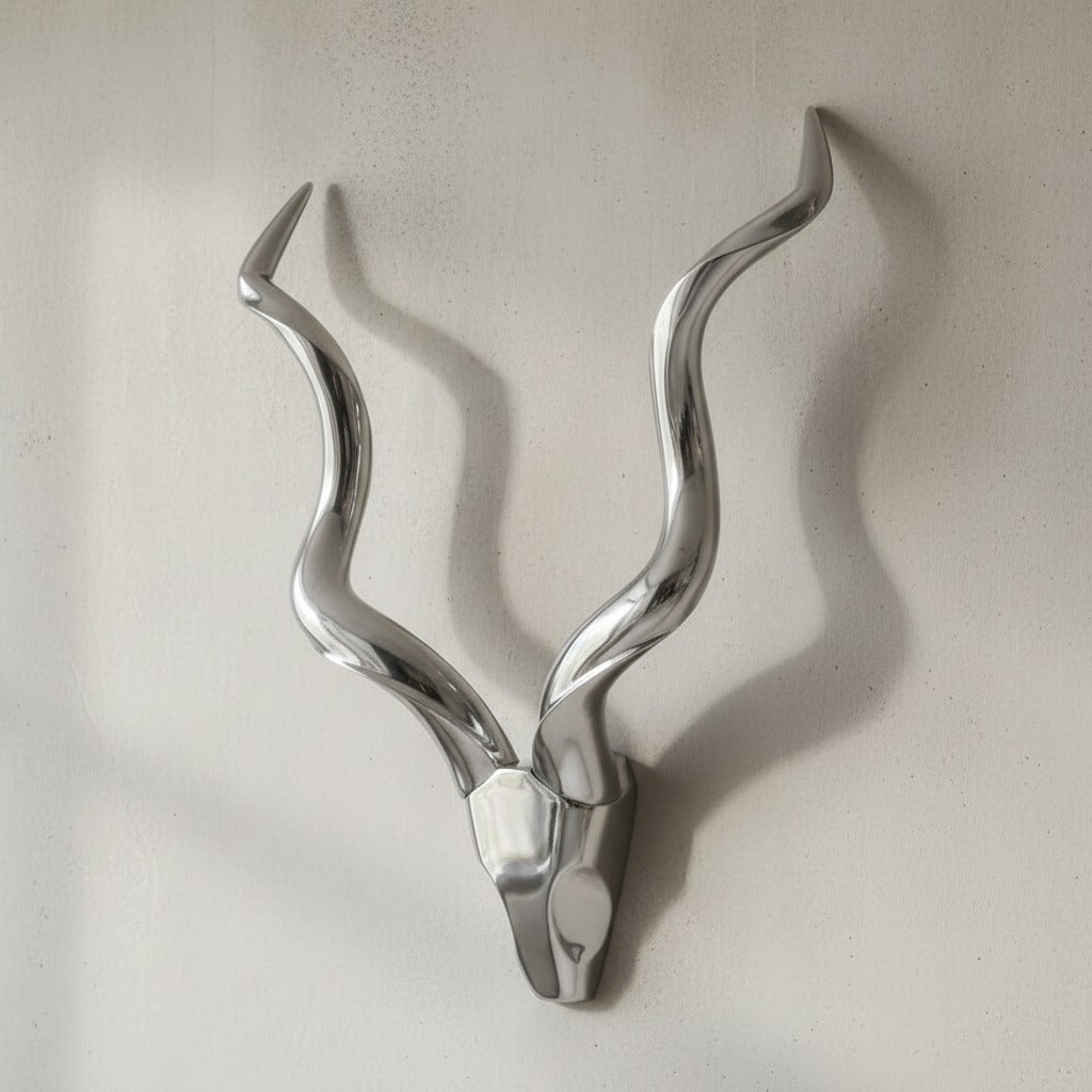 Wanddekoration Hirschgeweih in Silber_ modernes Design_ aus poliertem Aluminium_ 80x110 cm_ handgefertigt und einzigartig - KADIMA DESIGN_Größe_ 80x10x110 cm_