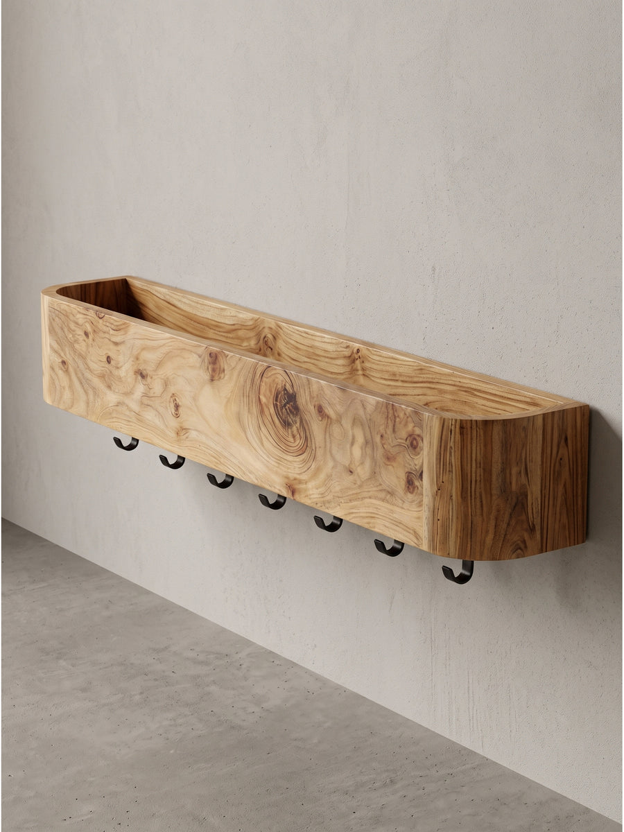 Frontansicht der Wandgarderobe Akazie Massivholz 100cm mit abgerundeten Ecken und schwarzen Metallhaken auf weißem Hintergrund_