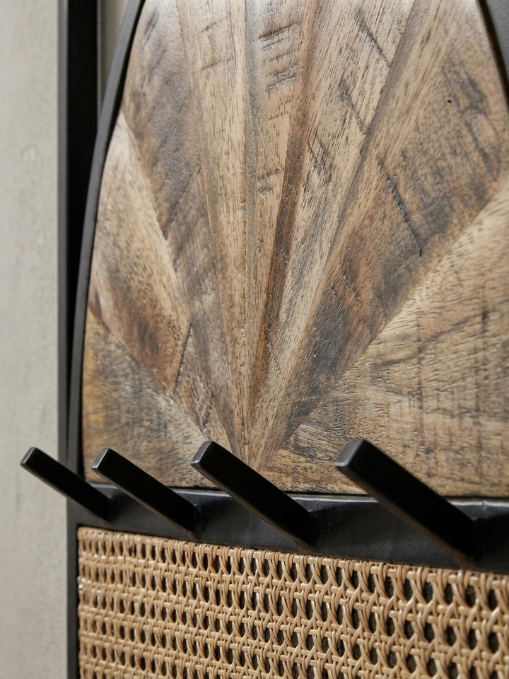 Alternativer Blickwinkel auf die Hakenleiste, der das einzigartige Sonnenstrahlmuster des Mangoholzes betont._