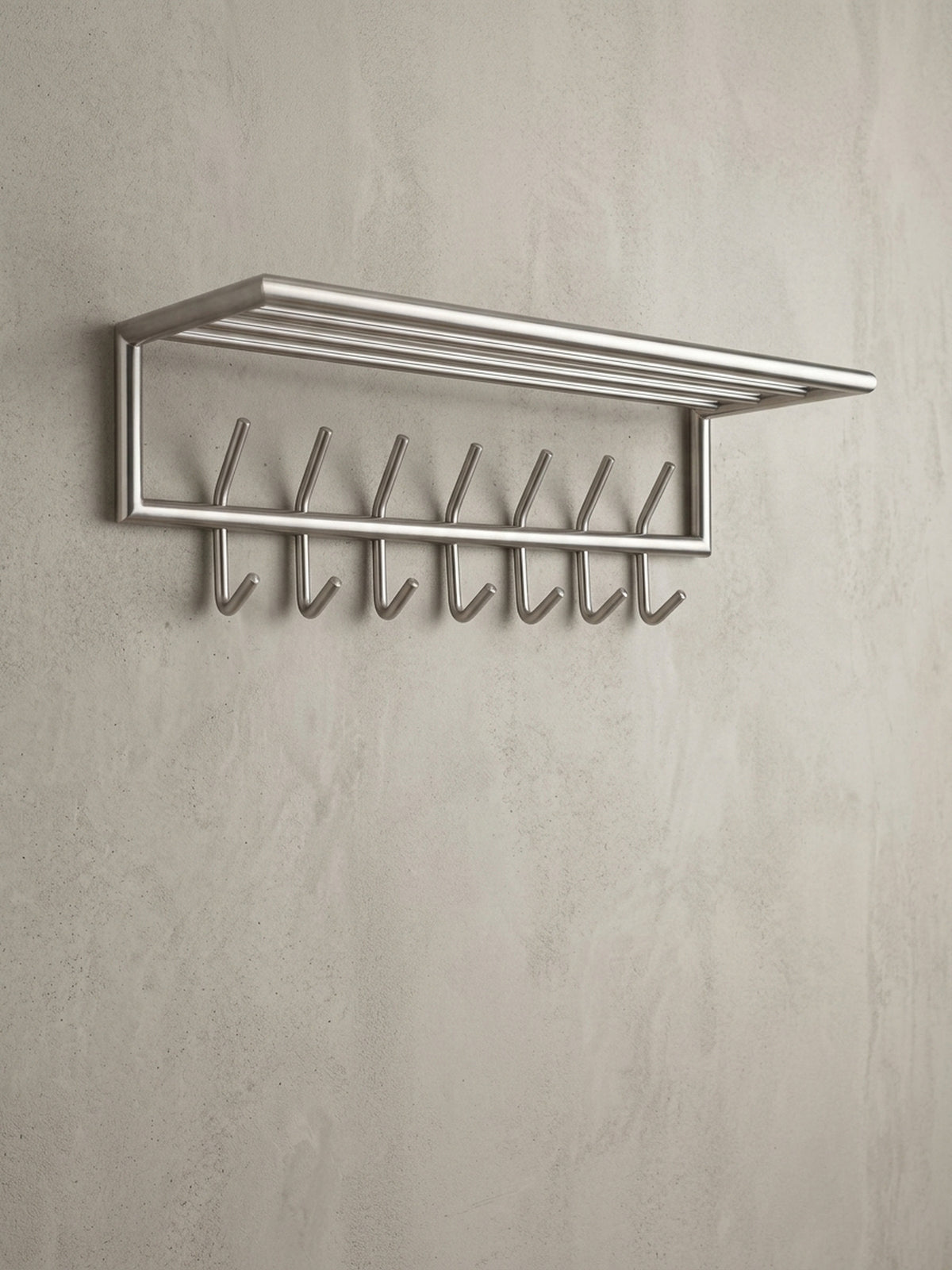 Seitenansicht des Wandpaneels aus Stahl, die die schlanke Silhouette mit 29 cm Höhe und die stabile Wandmontage für den Flur oder die Diele darstellt.
