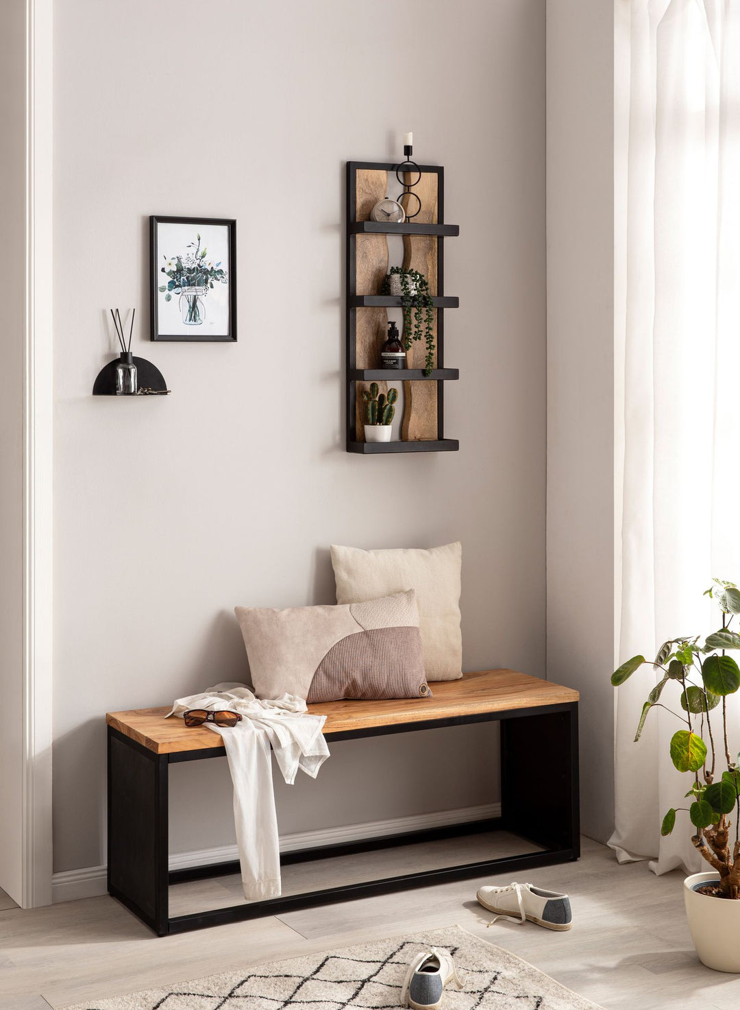 Wandregal Mango Massivholz Metall Industrial Stil 30x80x10 cm Rechteckig mit 4 Ablagen und Wellenmuster