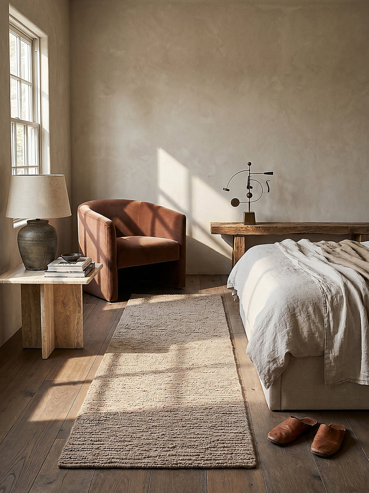 Teppich Natur Läufer im Wohnzimmer mit Couchtisch und Wohnaccessoires Wohnidee skandinavisch modern_