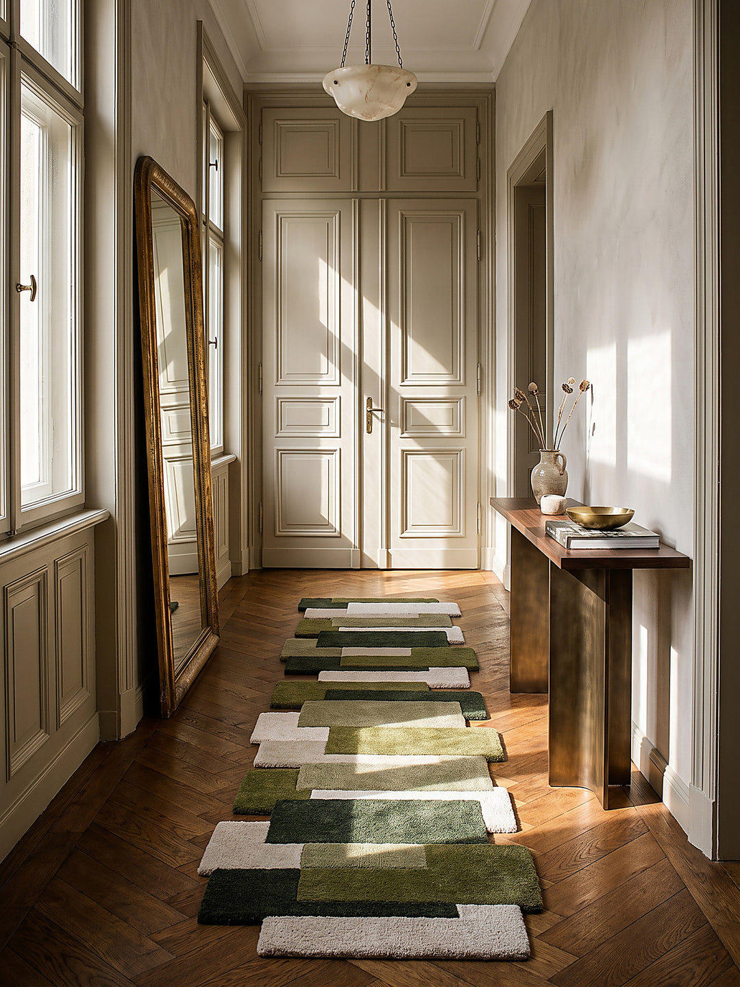 Teppich Erdtöne-Grün Läufer im modernen Wohnzimmer_