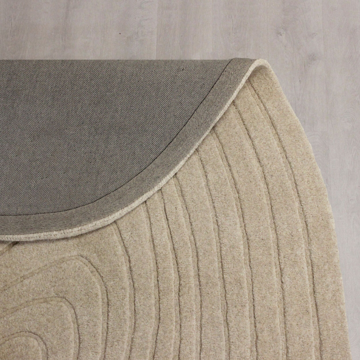 Teppich aus Wolle Handgefertigt - Organische Ei-Form - Hoher und niedriger Flor Oval